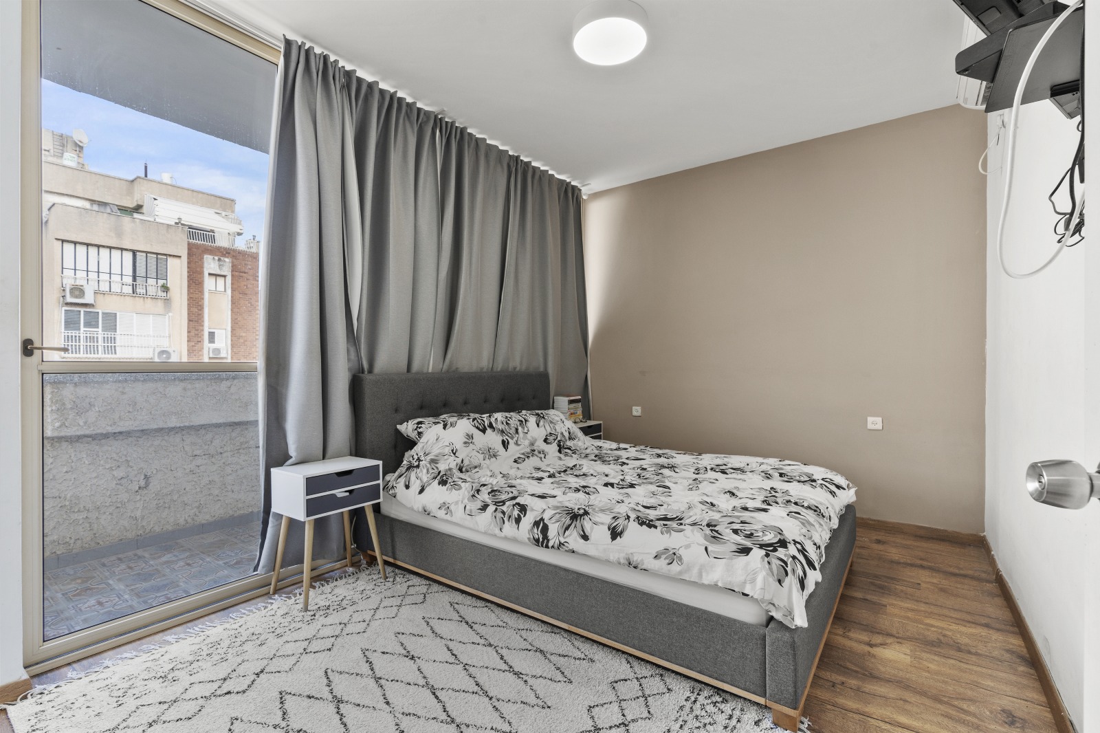 WhatsApp Image 2025-08-20 at 16.23.00 (3)