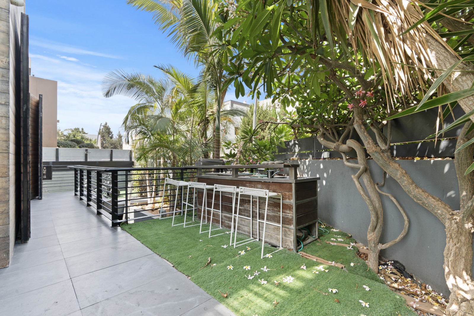 WhatsApp Image 2025-09-08 at 12.21.01 (1)