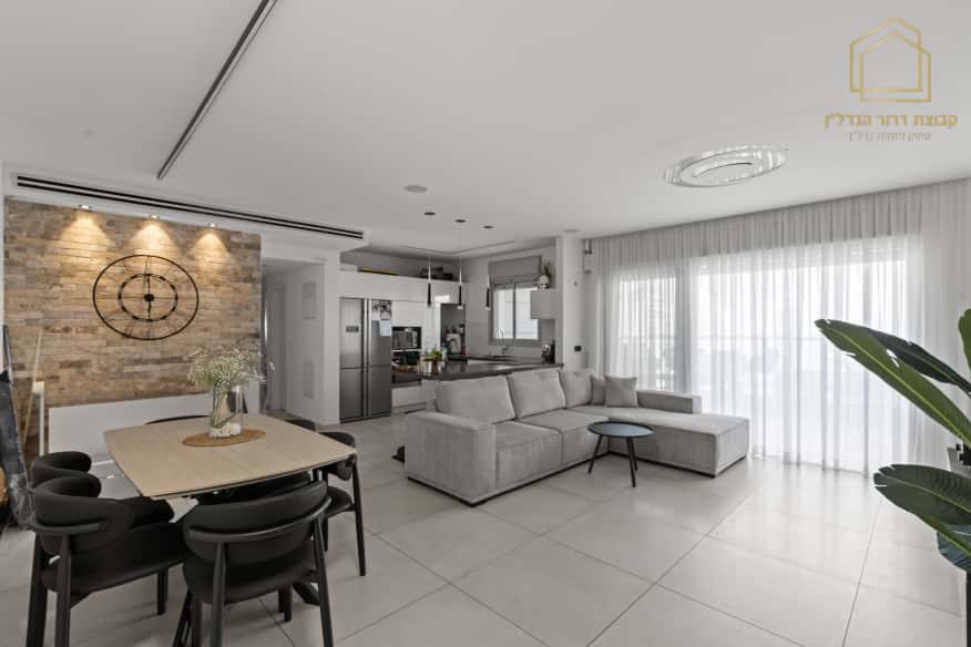 WhatsApp Image 2025-09-29 at 09.32.10