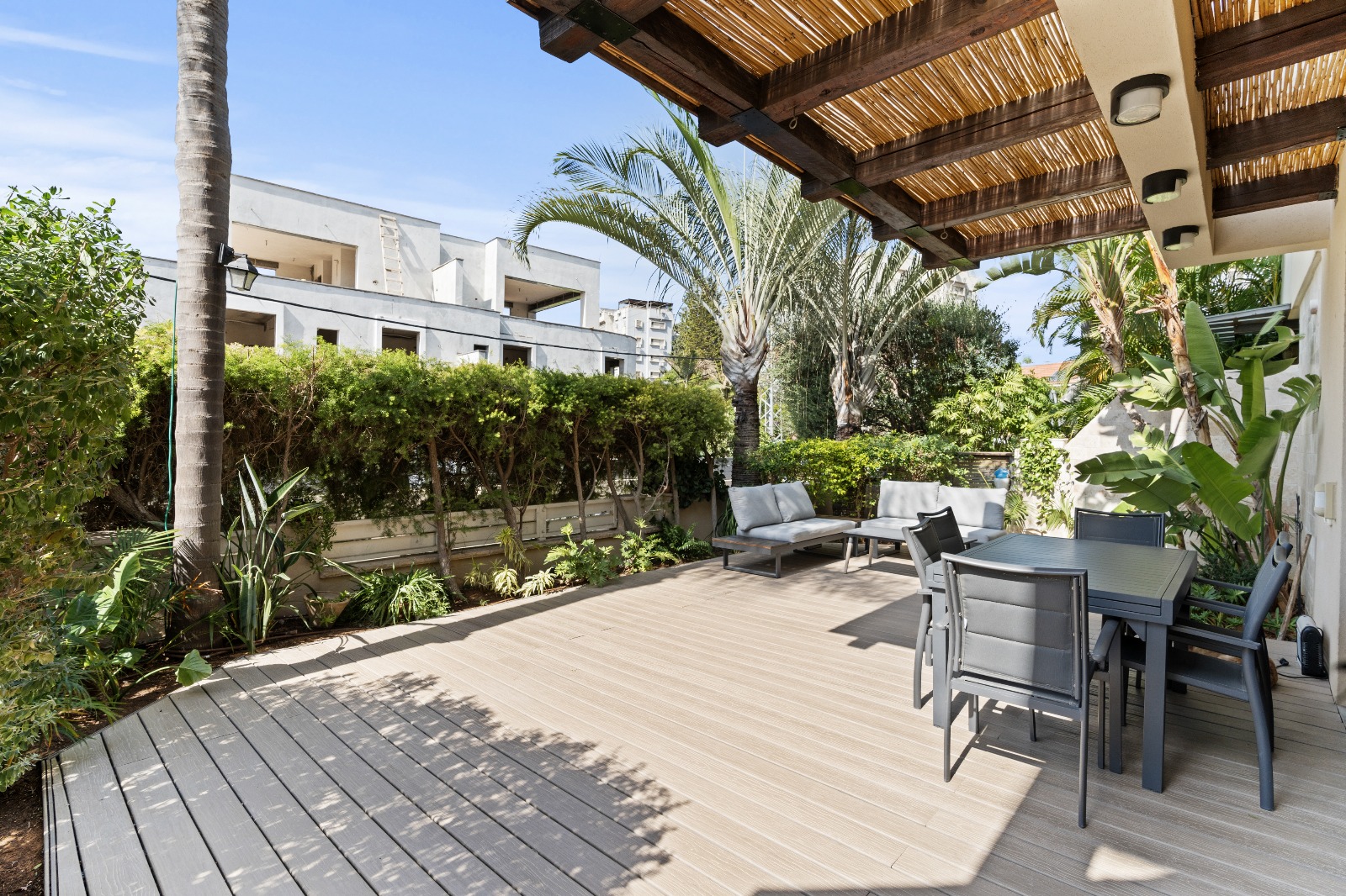 WhatsApp Image 2025-10-26 at 13.24.26 (1)