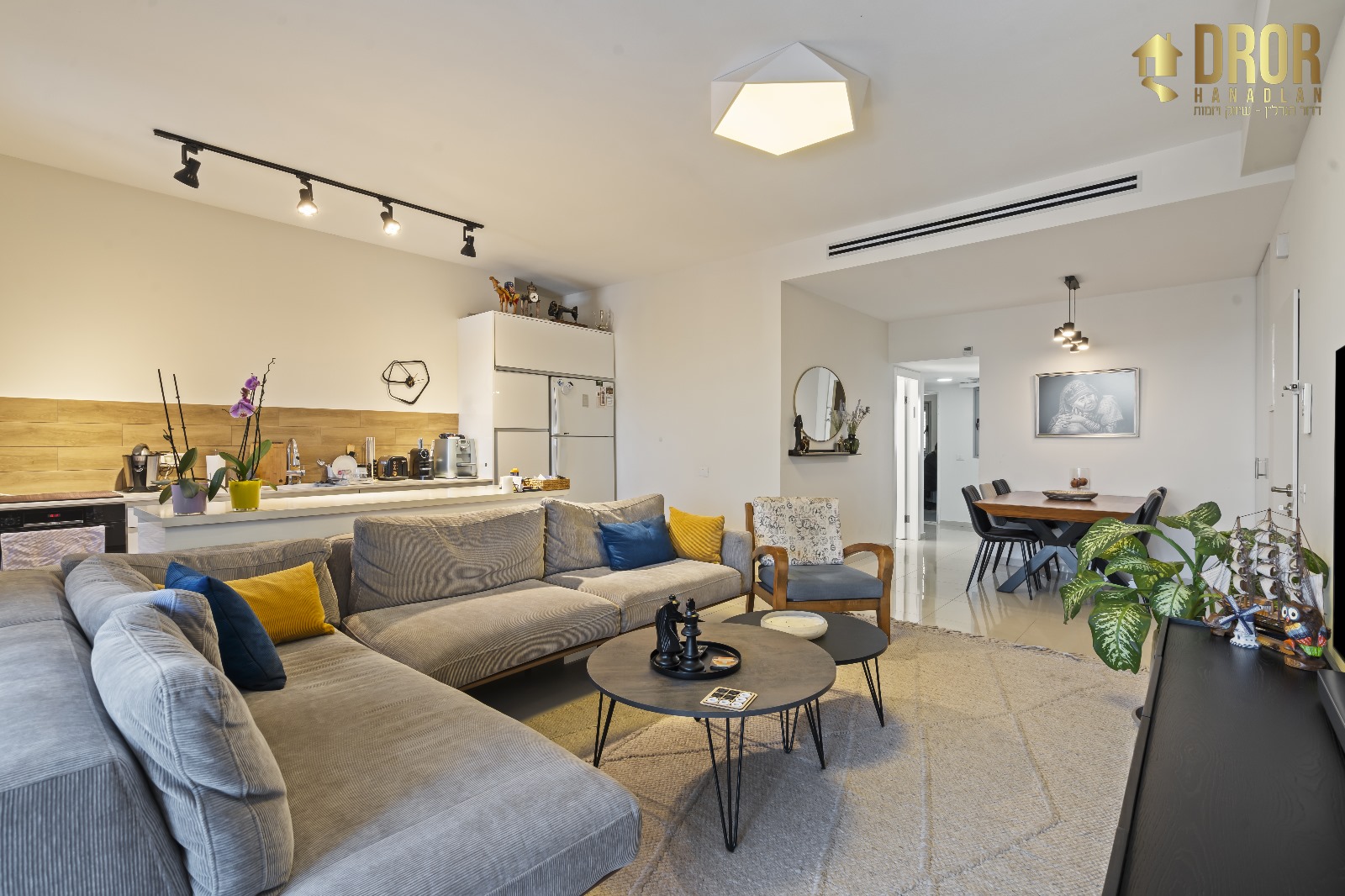 WhatsApp Image 2025-10-26 at 14.04.18