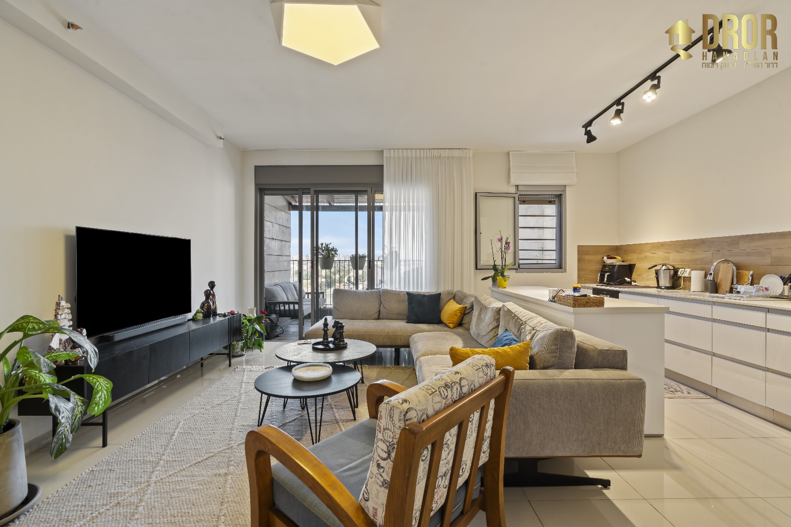 WhatsApp Image 2025-10-26 at 14.04.19