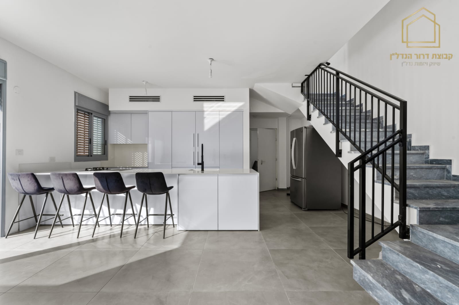 WhatsApp Image 2025-11-04 at 16.37.07