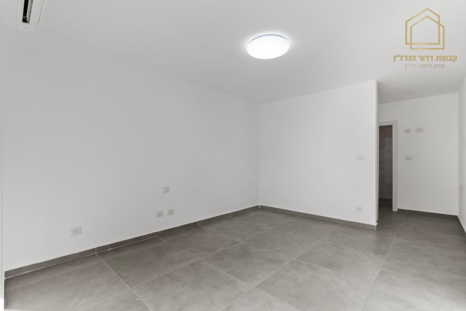 WhatsApp Image 2025-11-04 at 16.37.10 (1)