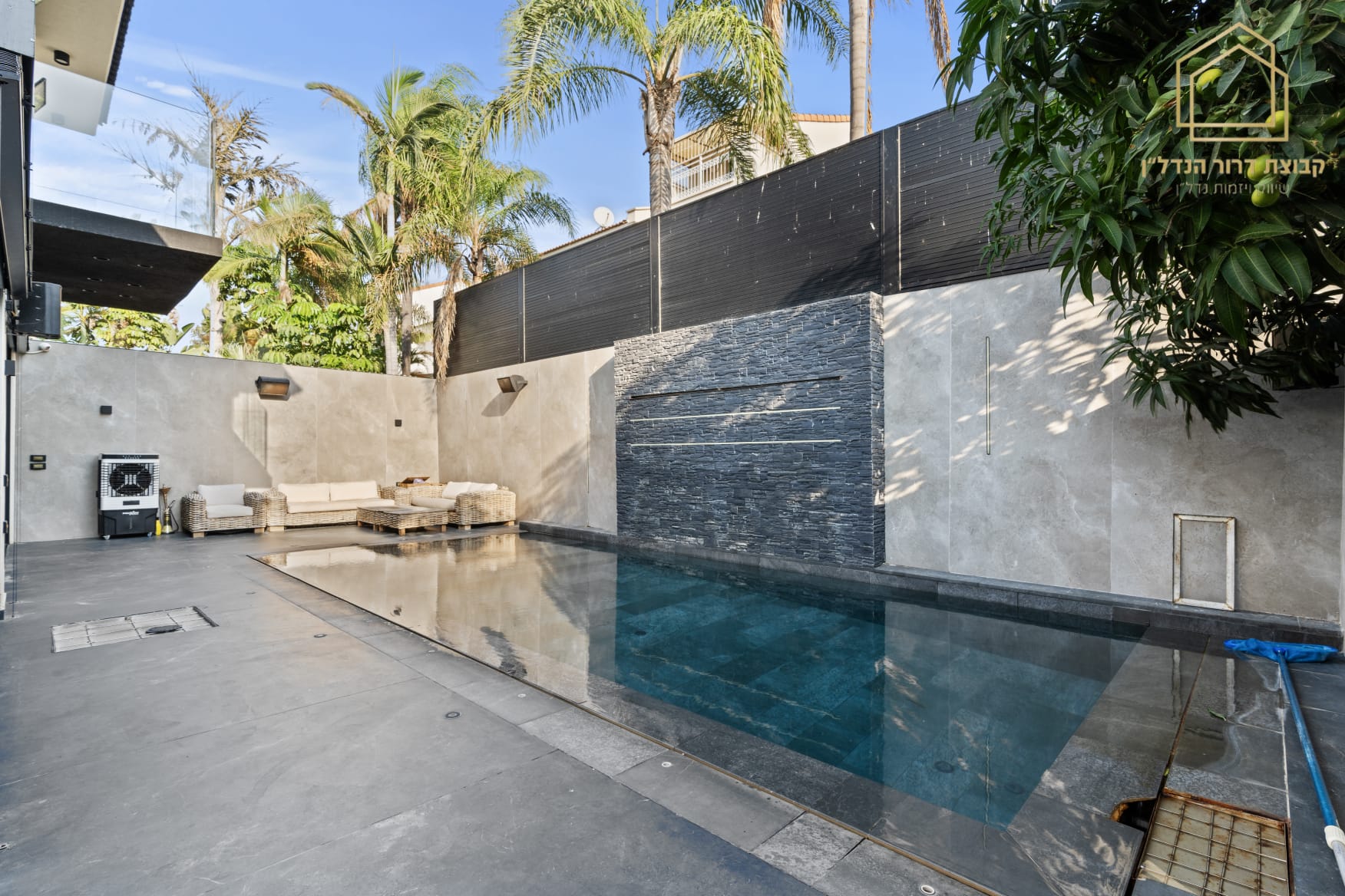 WhatsApp Image 2025-11-10 at 14.31.20 (1)