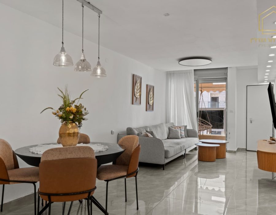 WhatsApp Image 2025-10-28 at 14.07.53